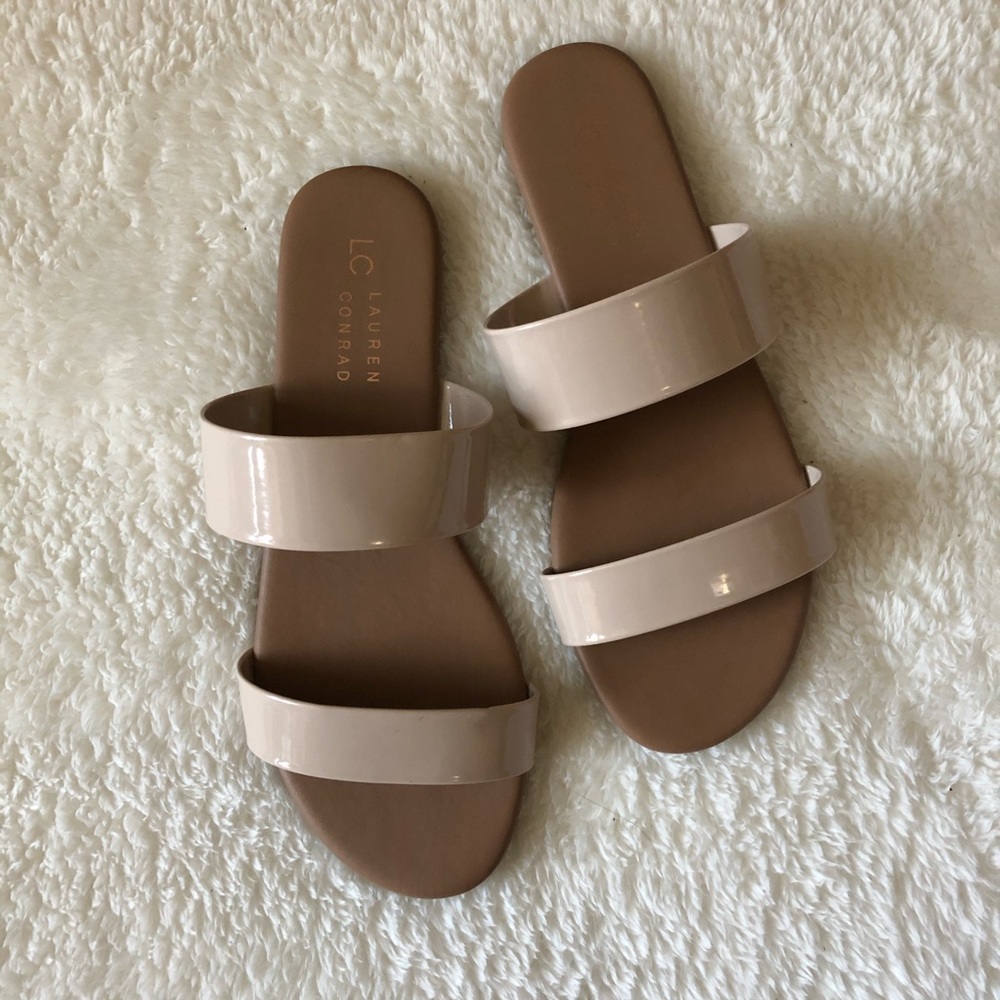 New with box ✨ Lauren Conrad Firefli Sandal Size 7